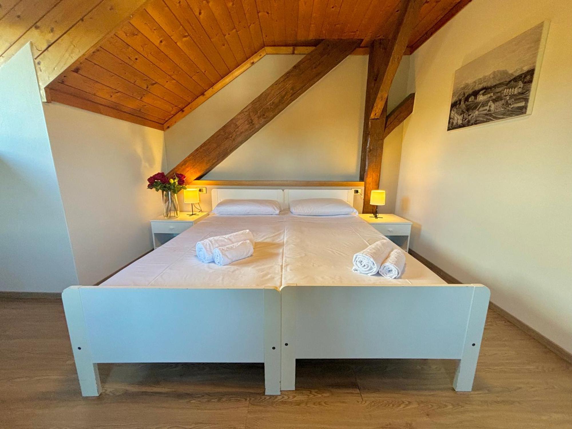 Hotel Corno Bianco Нова Поненте Екстериор снимка