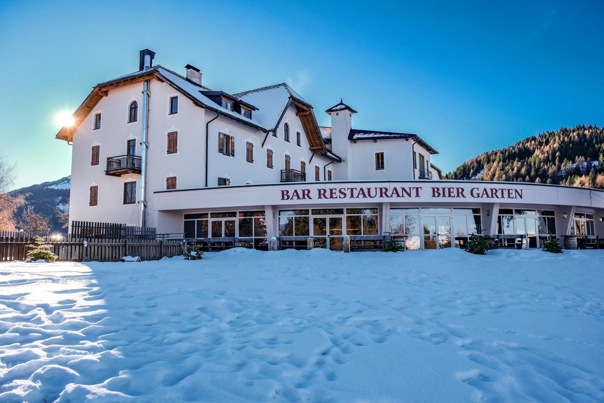 Hotel Corno Bianco Нова Поненте Екстериор снимка